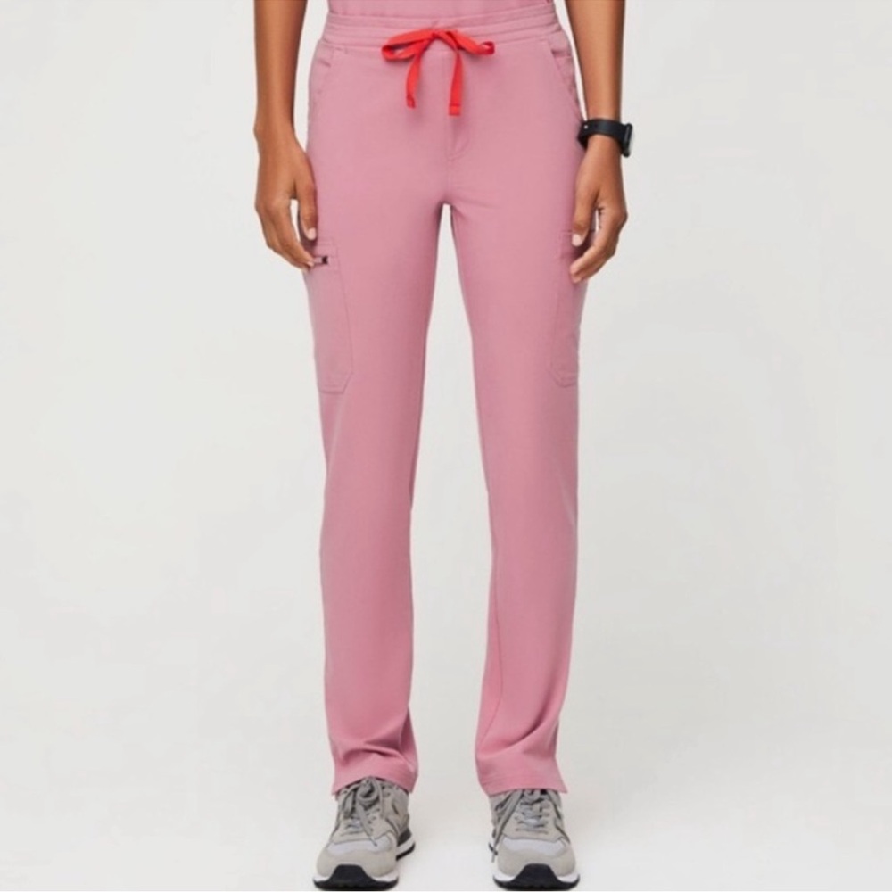 FIGS Chalk Pink Yola Tall Skinny Scrub Pants in XS Tall
